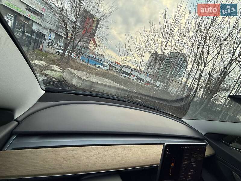 Седан Tesla Model 3 2019 в Днепре