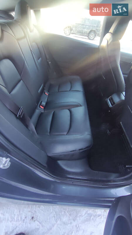 Седан Tesla Model 3 2021 в Ивано-Франковске