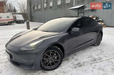 Седан Tesla Model 3 2022 в Виннице
