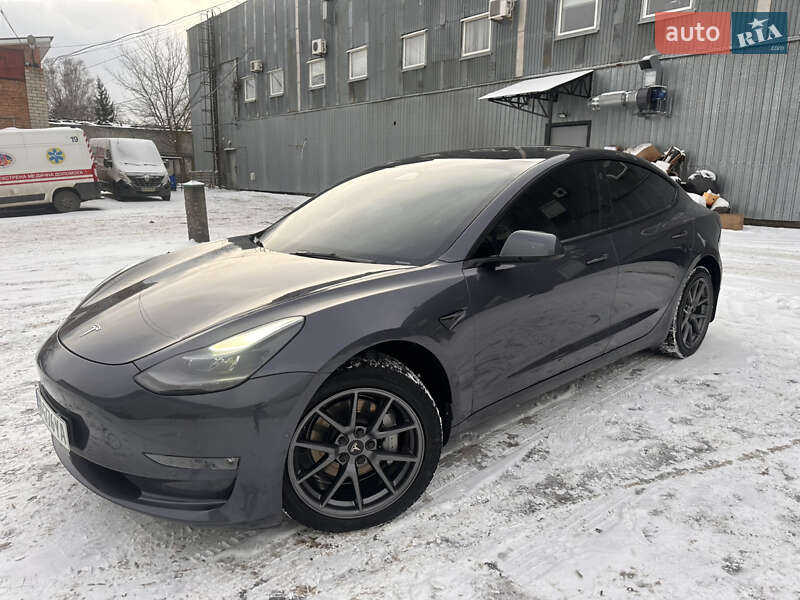 Седан Tesla Model 3 2022 в Вінниці