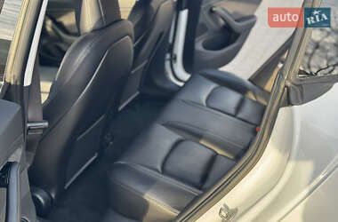 Седан Tesla Model 3 2018 в Одессе