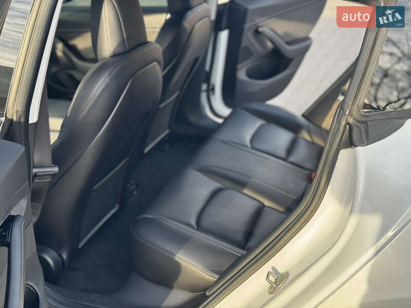 Седан Tesla Model 3 2018 в Одесі фото 11 Седан Tesla Model 3 2018 в Одесі