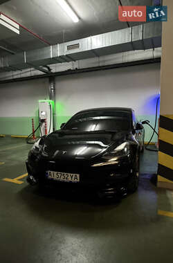 Седан Tesla Model 3 2022 в Киеве