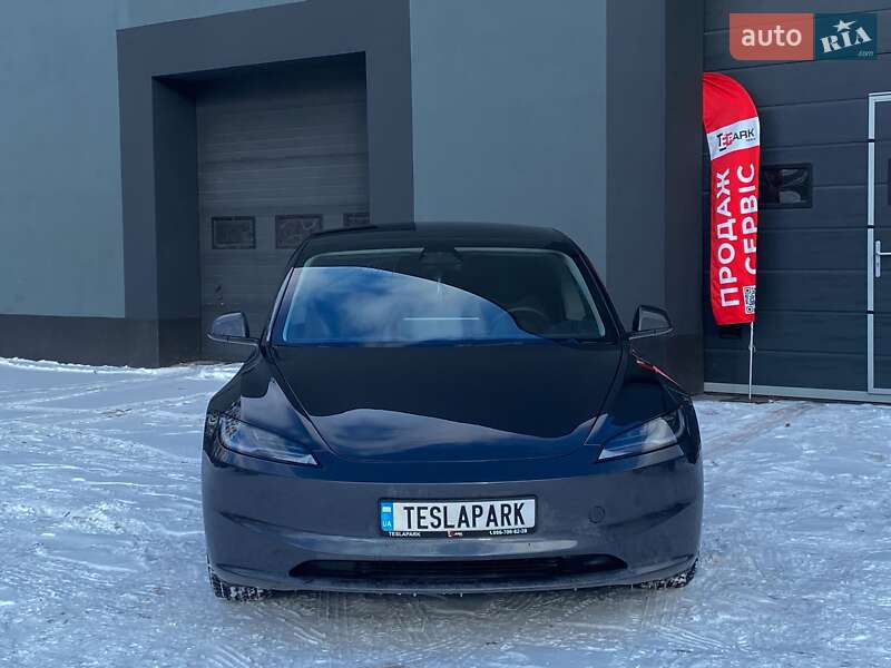 Седан Tesla Model 3 2024 в Киеве