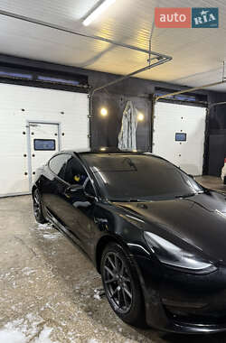 Седан Tesla Model 3 2021 в Каменском