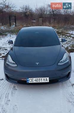 Седан Tesla Model 3 2020 в Черновцах