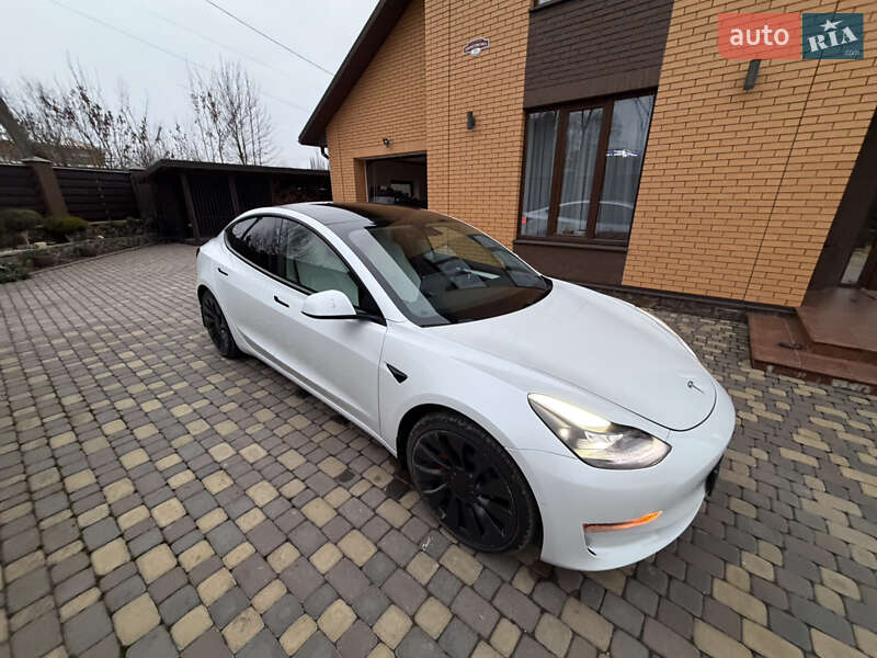 Седан Tesla Model 3 2022 в Хмельницькому