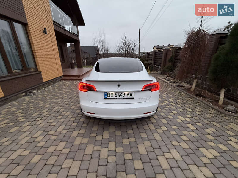 Седан Tesla Model 3 2022 в Хмельницькому