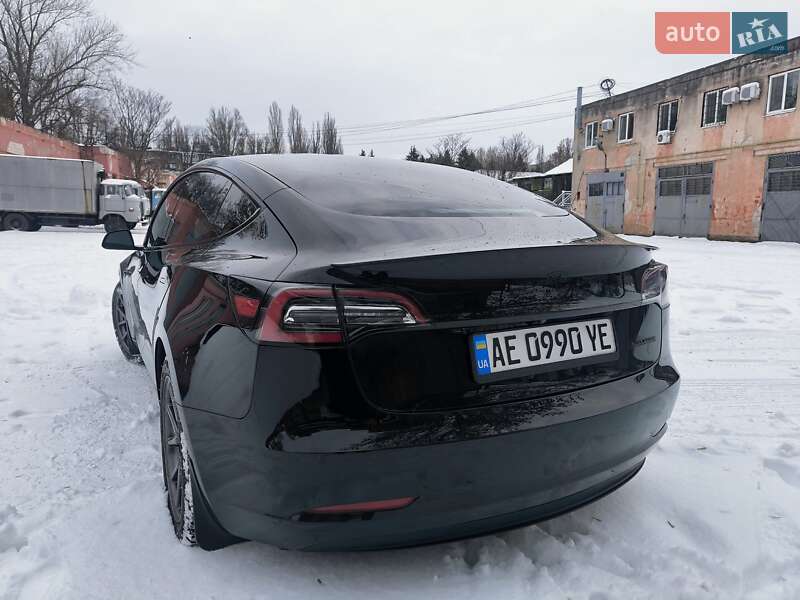 Седан Tesla Model 3 2018 в Днепре