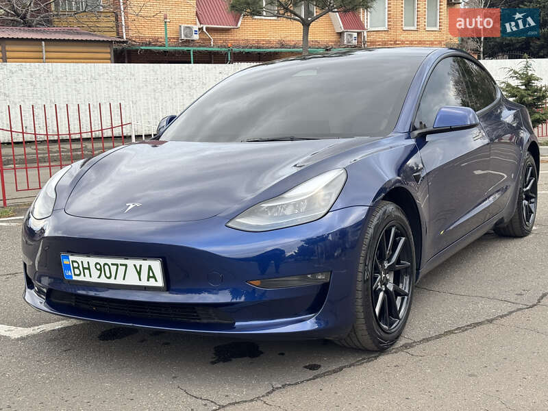 Седан Tesla Model 3 2022 в Одесі