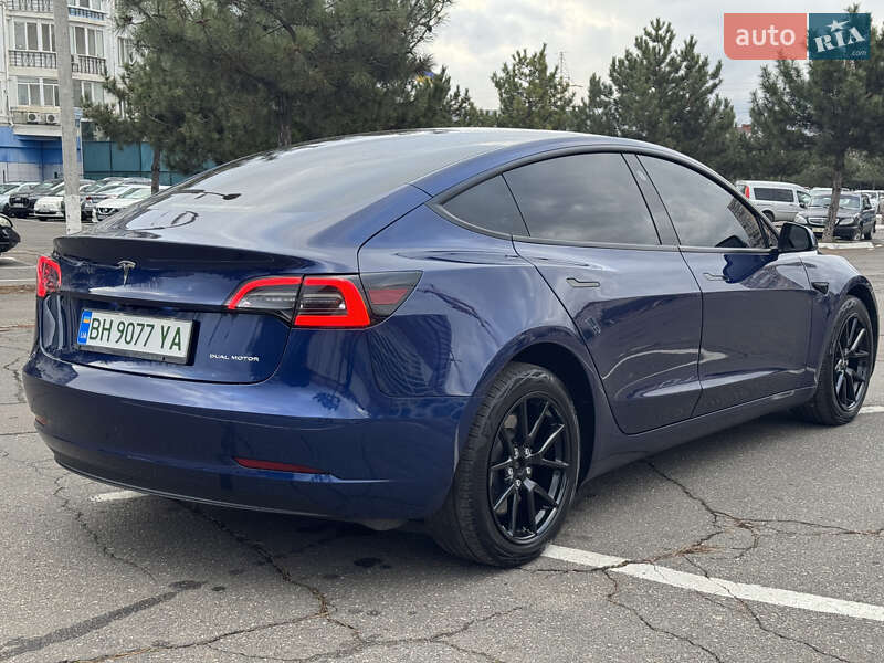 Седан Tesla Model 3 2022 в Одесі