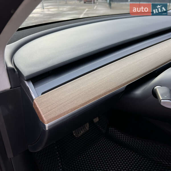 Седан Tesla Model 3 2020 в Ужгороде фото 29 Седан Tesla Model 3 2020 в Ужгороде