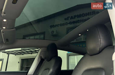 Седан Tesla Model 3 2020 в Ужгороде