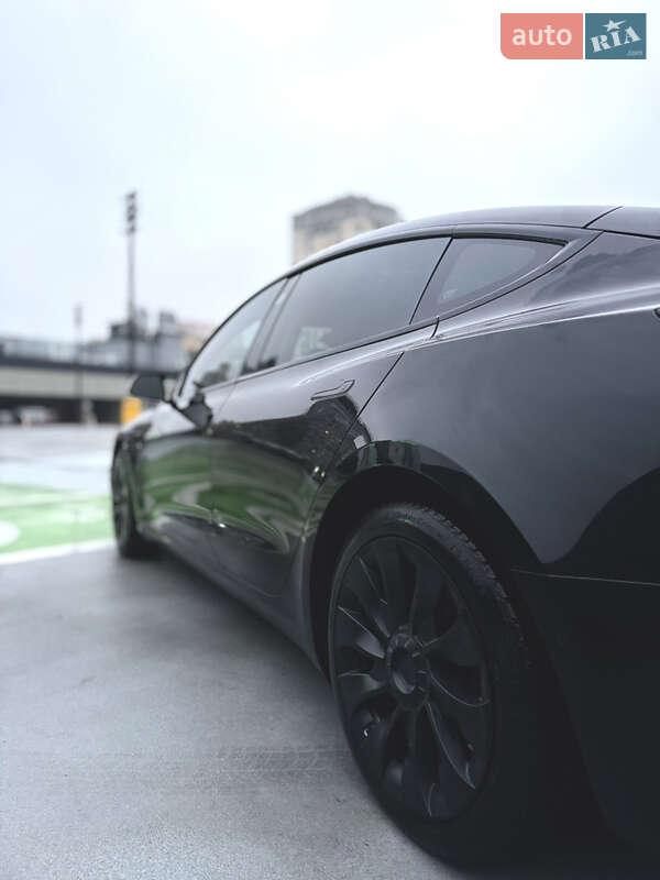 Седан Tesla Model 3 2018 в Ірпені