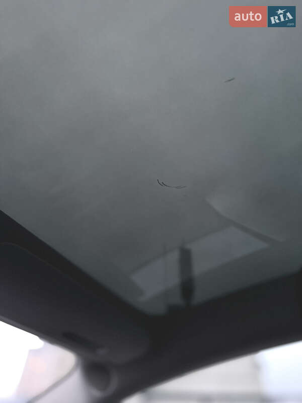 Седан Tesla Model 3 2018 в Ірпені