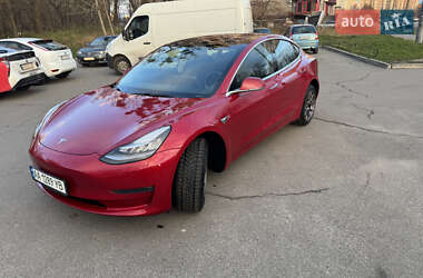 Седан Tesla Model 3 2018 в Киеве