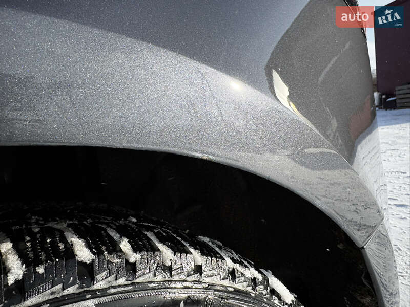 Седан Tesla Model 3 2022 в Чернівцях