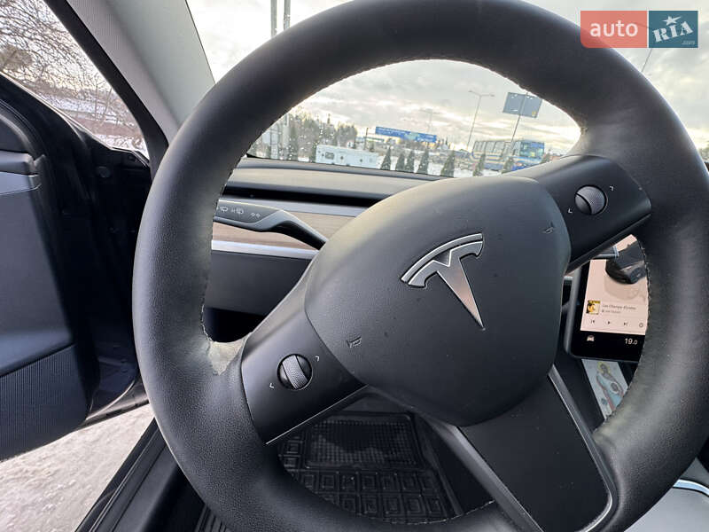 Седан Tesla Model 3 2022 в Львові