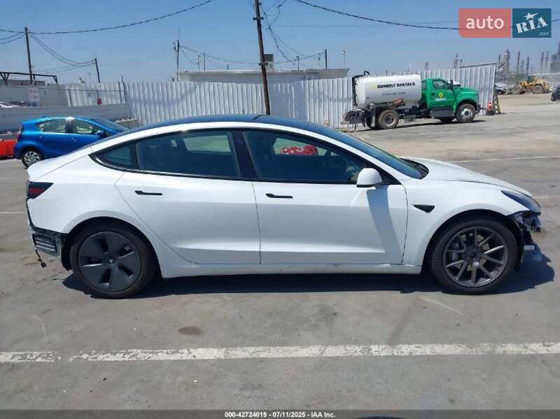 Седан Tesla Model 3 2021 в Ковелі