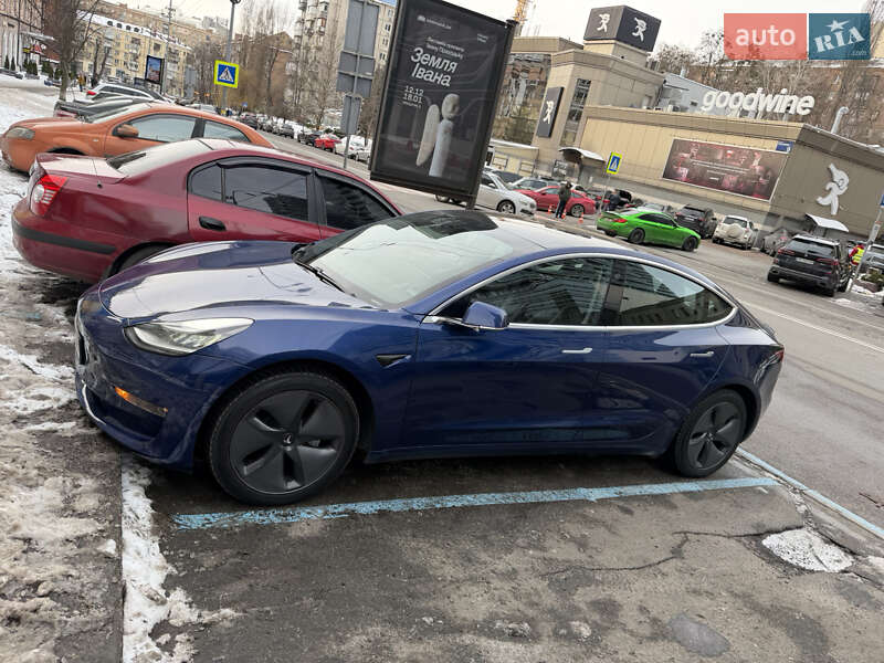 Седан Tesla Model 3 2019 в Києві фото Седан Tesla Model 3 2019 в Києві