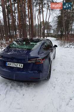 Седан Tesla Model 3 2019 в Житомире
