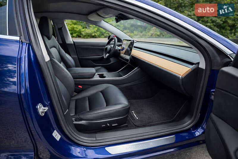 Седан Tesla Model 3 2019 в Киеве фото 2 Седан Tesla Model 3 2019 в Киеве