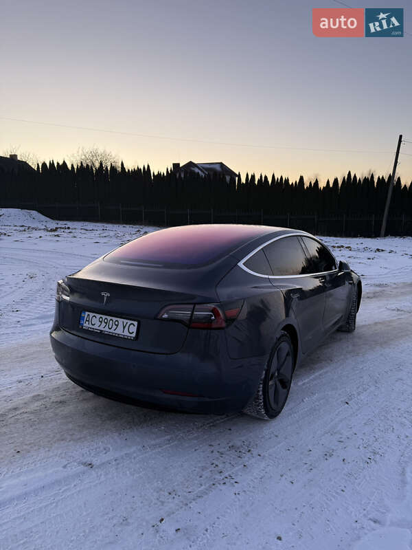 Седан Tesla Model 3 2018 в Луцьку фото 5 Седан Tesla Model 3 2018 в Луцьку