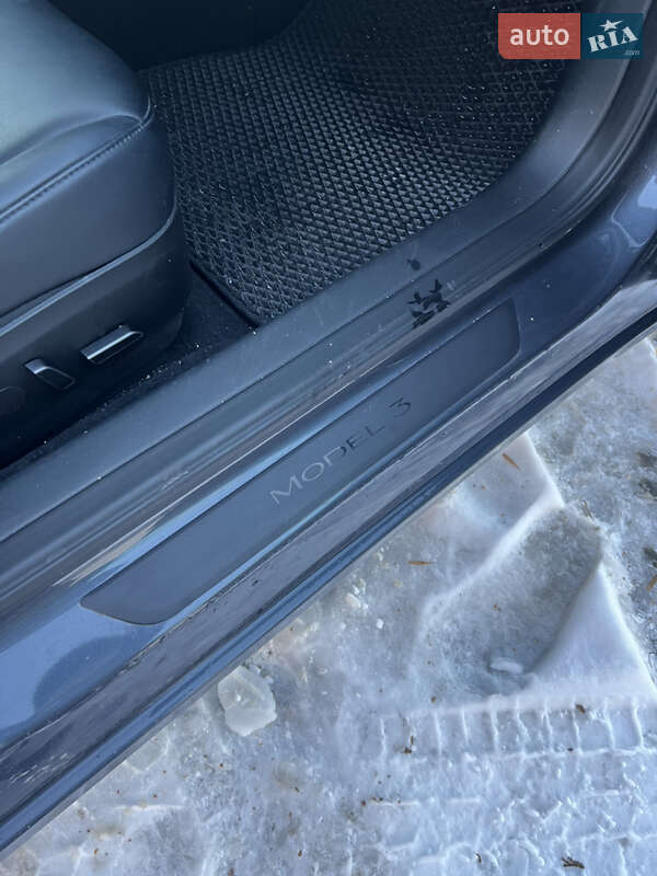 Седан Tesla Model 3 2023 в Львові фото 12 Седан Tesla Model 3 2023 в Львові