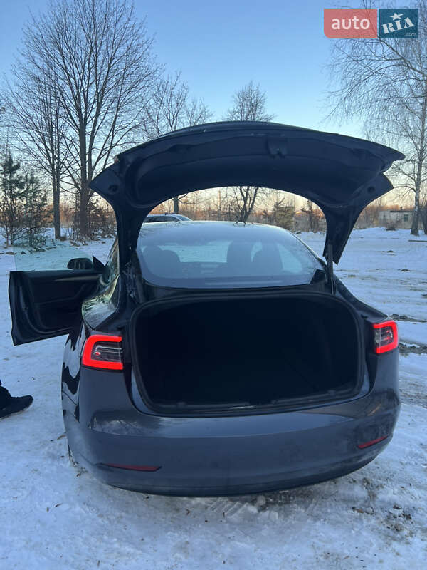 Седан Tesla Model 3 2023 в Львові фото 24 Седан Tesla Model 3 2023 в Львові