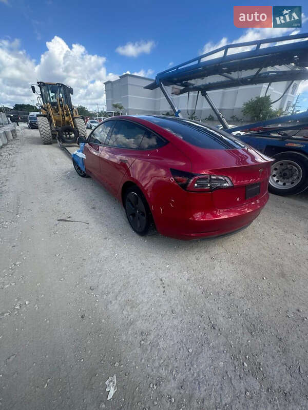 Седан Tesla Model 3 2023 в Вінниці