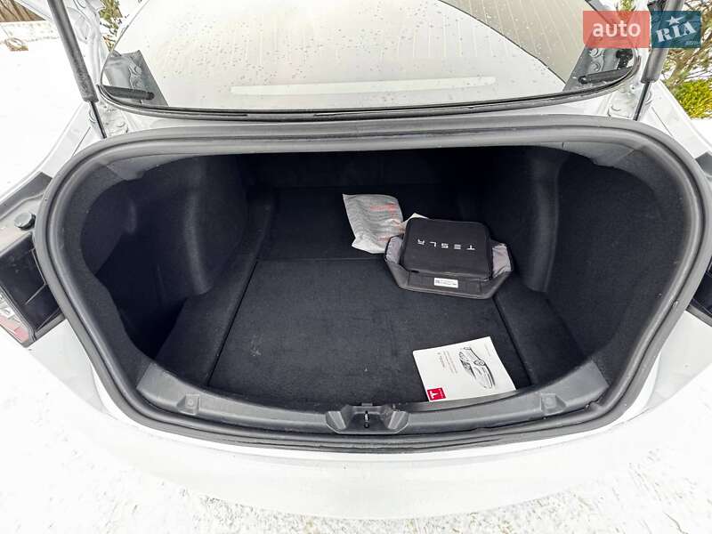 Седан Tesla Model 3 2020 в Луцьку фото 18 Седан Tesla Model 3 2020 в Луцьку