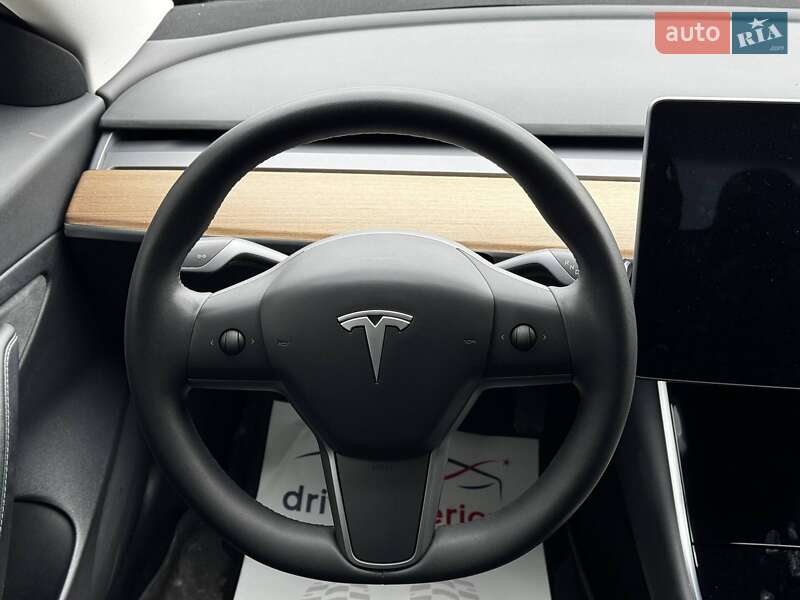 Седан Tesla Model 3 2020 в Луцьку фото 13 Седан Tesla Model 3 2020 в Луцьку