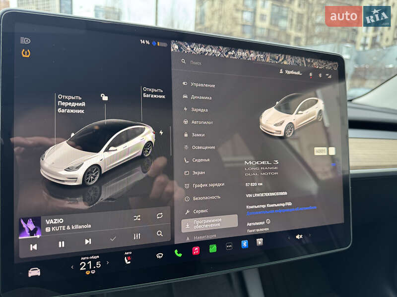 Седан Tesla Model 3 2022 в Киеве