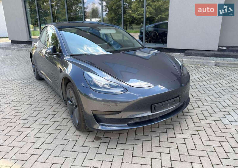Седан Tesla Model 3 2021 в Ровно фото Седан Tesla Model 3 2021 в Ровно