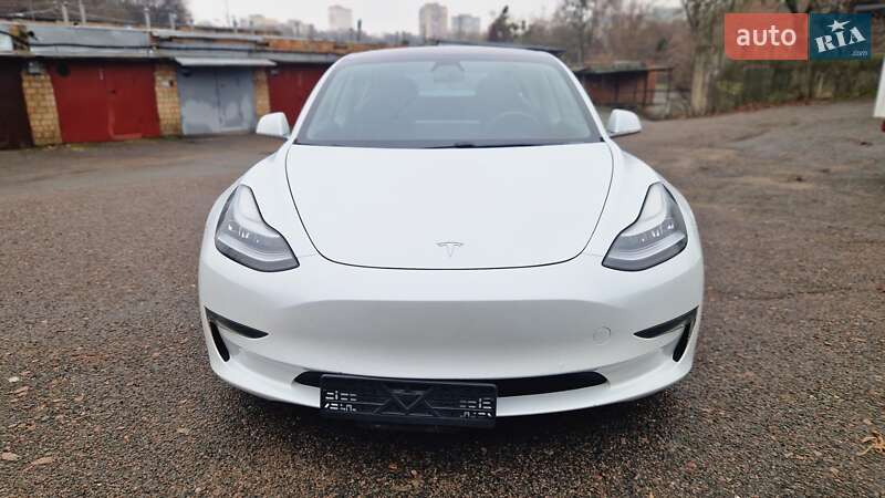 Седан Tesla Model 3 2020 в Києві фото 24 Седан Tesla Model 3 2020 в Києві
