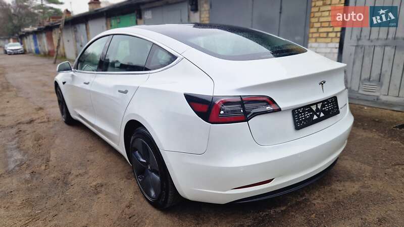 Седан Tesla Model 3 2020 в Києві фото 34 Седан Tesla Model 3 2020 в Києві