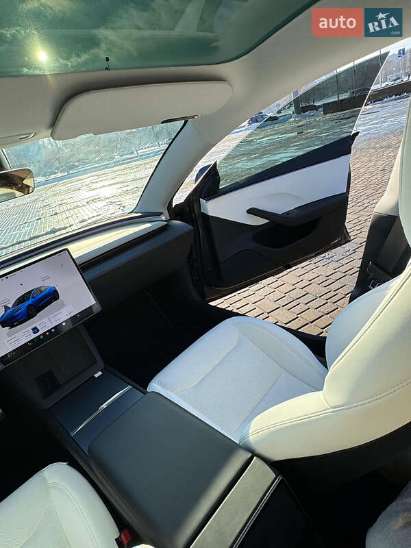 Седан Tesla Model 3 2025 в Харкові фото 13 Седан Tesla Model 3 2025 в Харкові