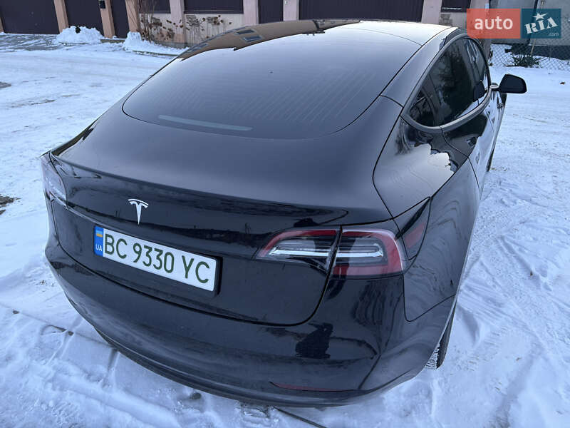 Седан Tesla Model 3 2019 в Львові фото 10 Седан Tesla Model 3 2019 в Львові