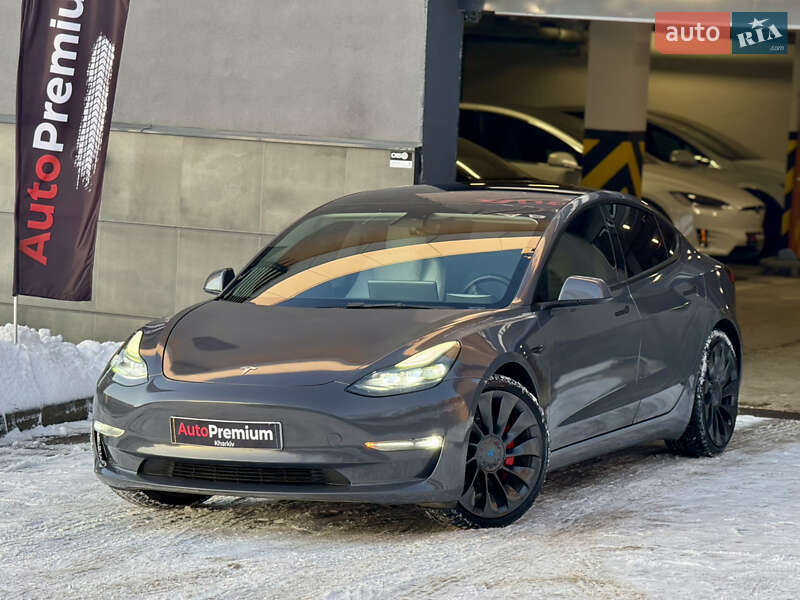 Tesla Model 3 2022