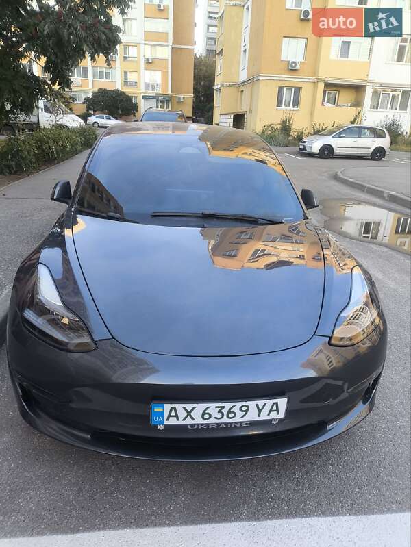 Tesla Model 3 2023
