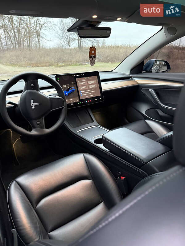 Седан Tesla Model 3 2022 в Золотоноші