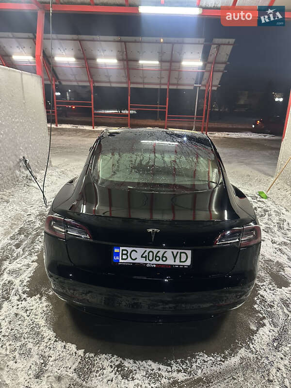 Седан Tesla Model 3 2019 в Луцьку фото 4 Седан Tesla Model 3 2019 в Луцьку