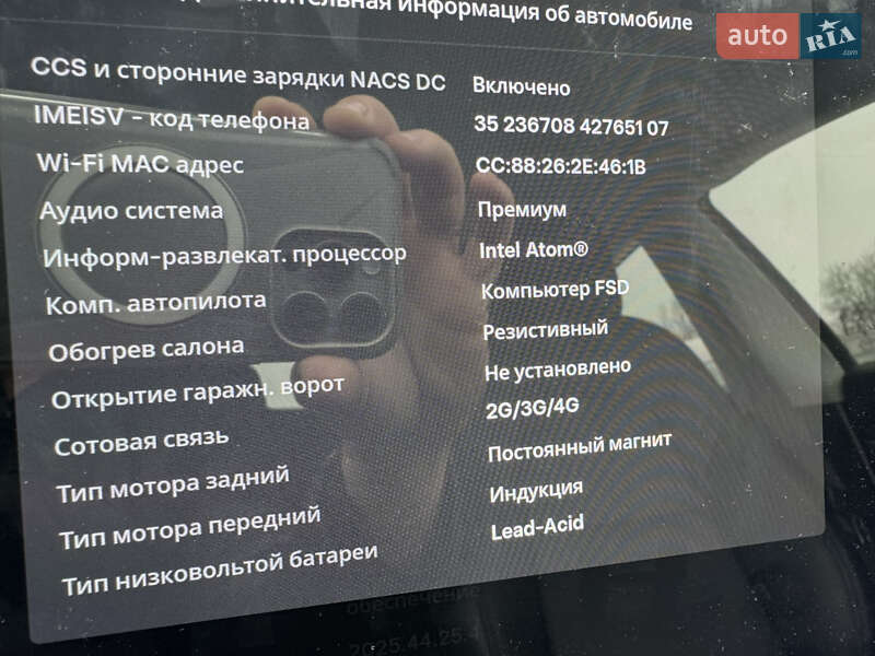 Седан Tesla Model 3 2019 в Ровно