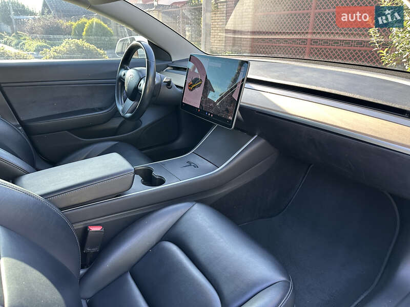 Седан Tesla Model 3 2018 в Киеве фото 17 Седан Tesla Model 3 2018 в Киеве