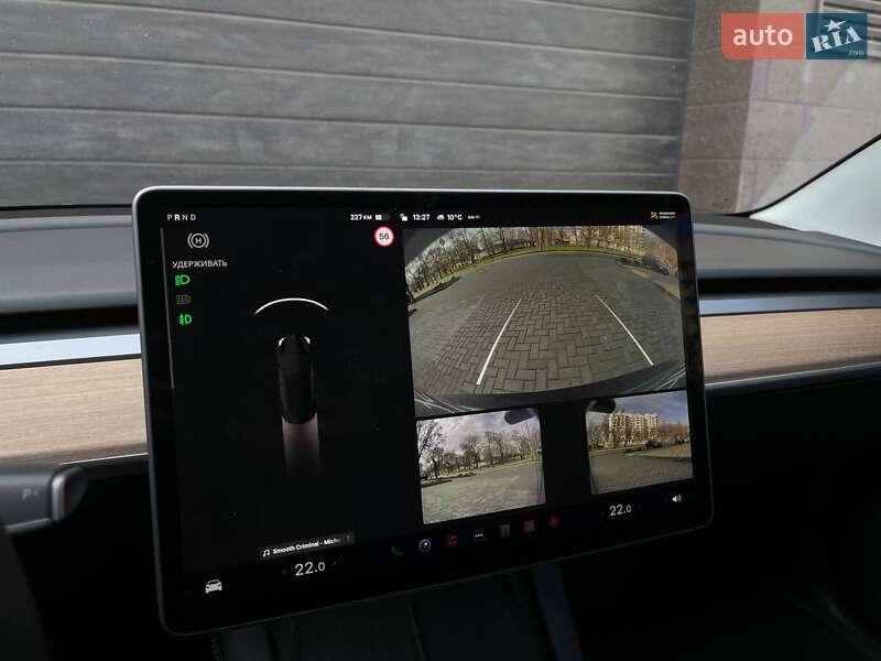 Седан Tesla Model 3 2021 в Николаеве