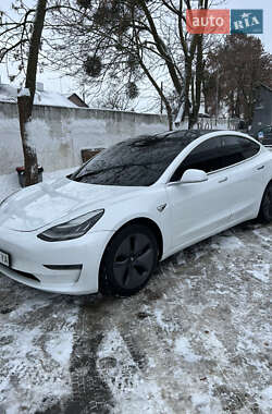 Седан Tesla Model 3 2019 в Здолбунове
