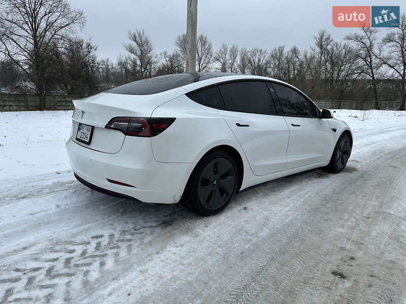 Седан Tesla Model 3 2021 в Кременчуге