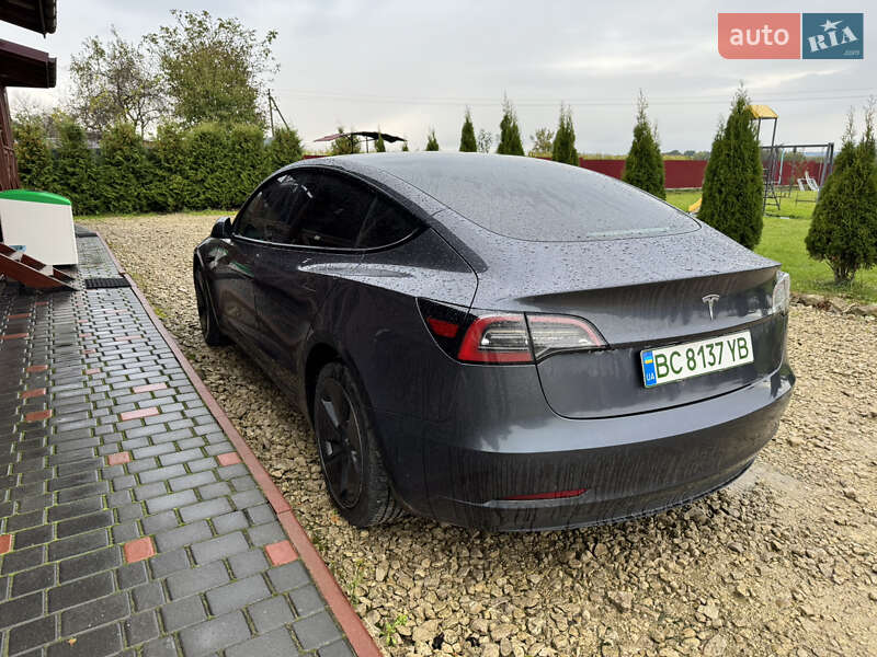 Седан Tesla Model 3 2022 в Ходорове