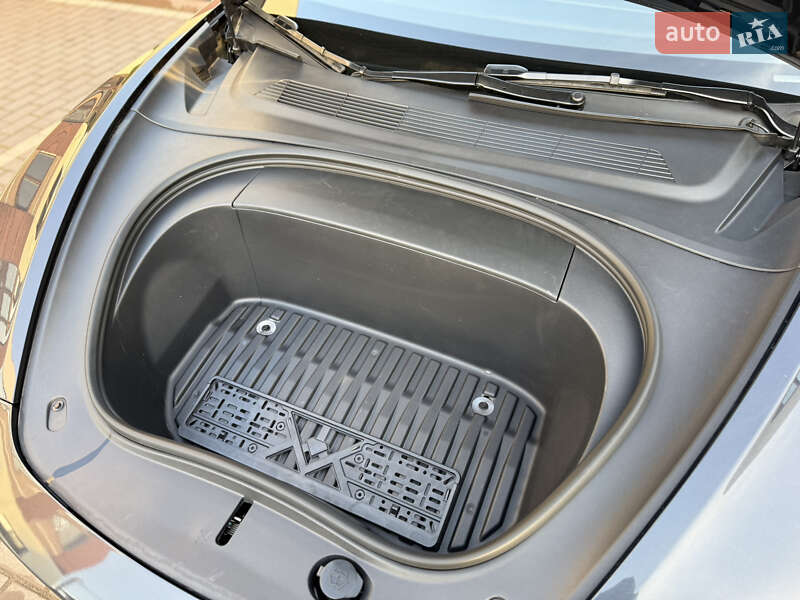 Седан Tesla Model 3 2024 в Одесі фото 17 Седан Tesla Model 3 2024 в Одесі