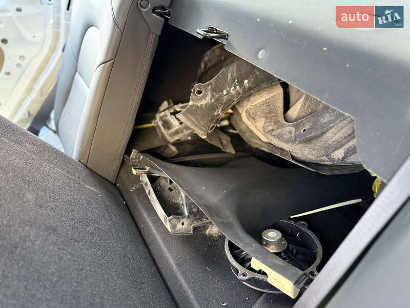 Седан Tesla Model 3 2023 в Львові фото 9 Седан Tesla Model 3 2023 в Львові